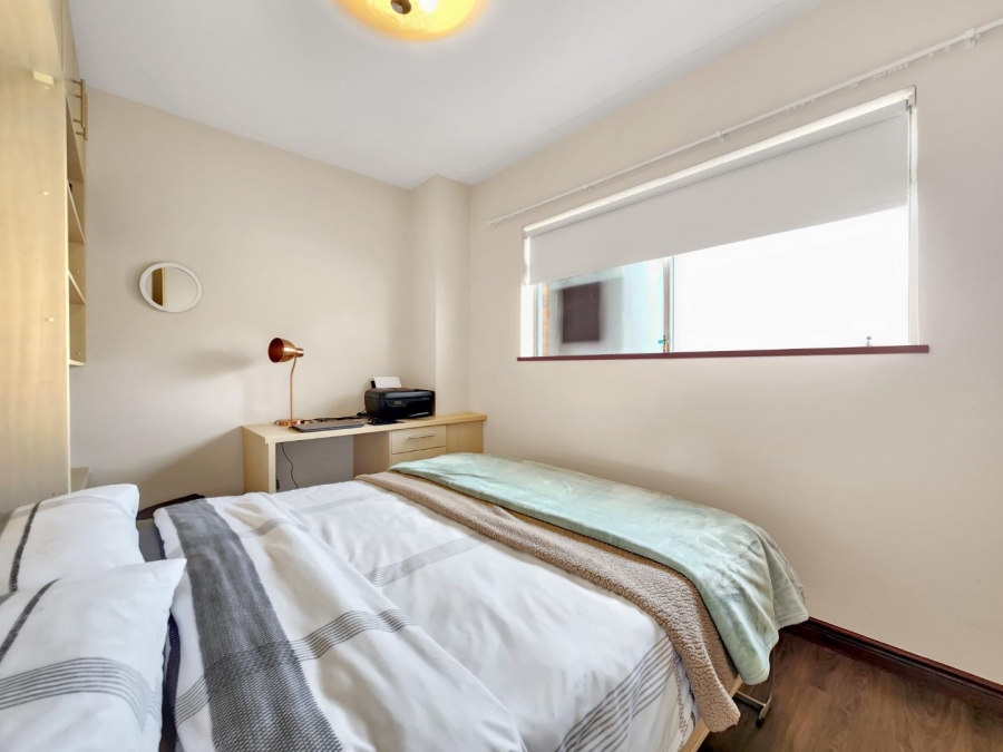 To Let 2 Bedroom Property for Rent in Sea Point Western Cape
